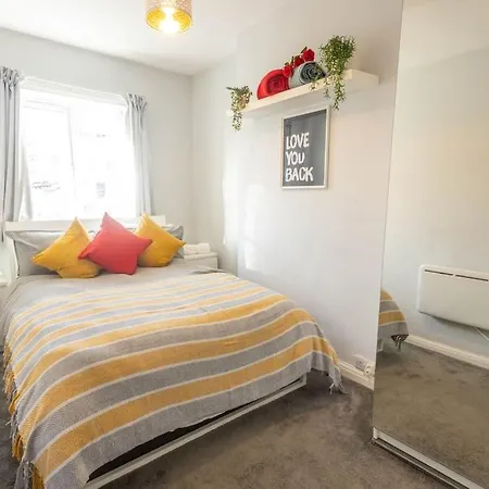 Appartement Sofa Bed / Wi-fi / / Long Term Discounts